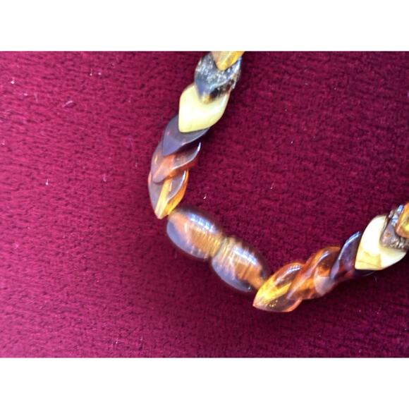 Genuine Baltic Amber Necklace – Honey & Cherry Snake-Motif - Picture 8 of 9